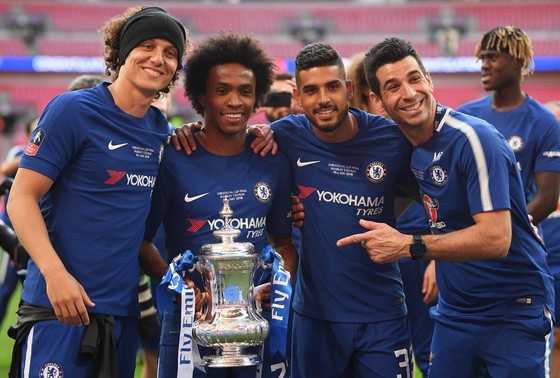 Hazard hạ Quỷ đỏ, The Blue lần 8 đăng quang FA ảnh 4