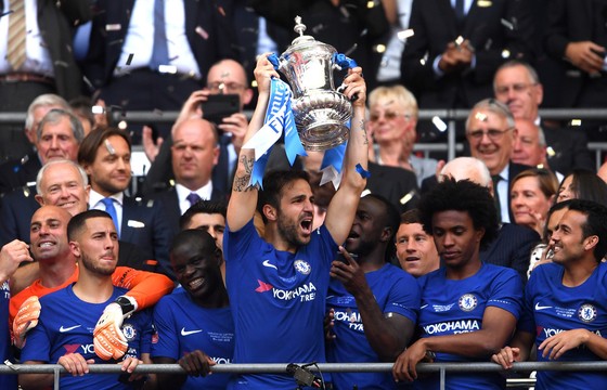 Hazard hạ Quỷ đỏ, The Blue lần 8 đăng quang FA ảnh 5