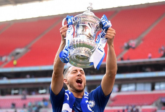 Hazard hạ Quỷ đỏ, The Blue lần 8 đăng quang FA ảnh 7