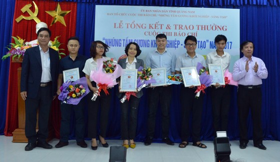 Tổng kết, trao giải cuộc thi Những tấm gương khởi nghiệp – sáng tạo năm 2017 ảnh 1