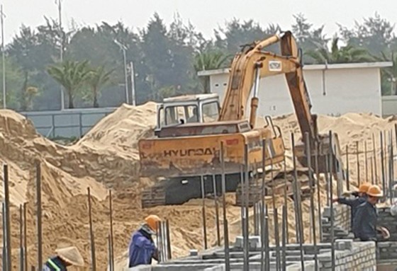 Không đủ hồ sơ pháp lý, dự án biệt thự nghìn tỷ bị buộc dừng thi công ảnh 1