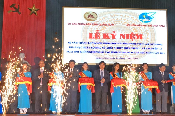 15 đoàn đại biểu tham gia Ngày hội Phụ nữ khởi nghiệp miền Trung- Tây Nguyên ảnh 1