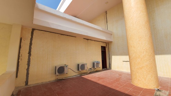 Quảng Bình: Sửa chữa các tòa nhà hàng trăm tỷ đồng bị nứt toác ảnh 2