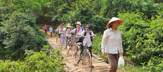 Quảng Bình: Cần xây cầu giúp dân qua hồ Thanh Sơn ảnh 1