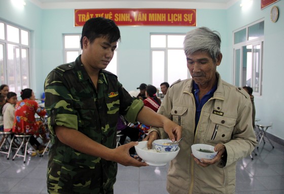 Vũng Tàu - Bến Tre mưa lớn, gió giật mạnh, Khánh Hòa - Ninh Thuận ngập lụt, đường sắt tê liệt ảnh 13