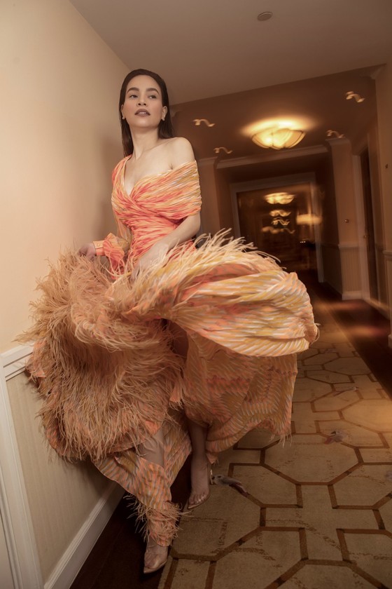 Thanh Hằng, Hồ Ngọc Hà cùng xuất hiện trên Vogue Pháp ảnh 7