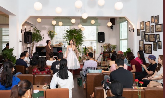 Thái Trinh ra mắt album 'Trinh Acoustic' ảnh 1