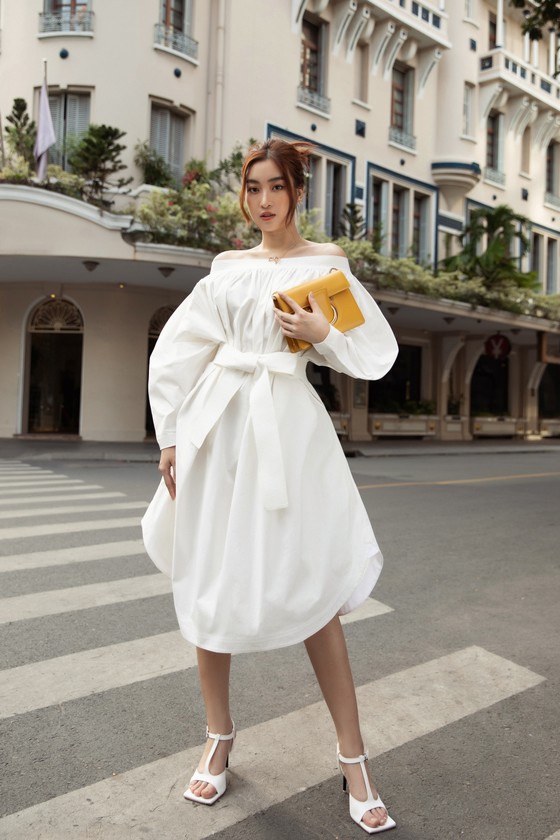 Dẫn đầu xu hướng thời trang cùng BST mới nhất của NTK Công Trí ảnh 10