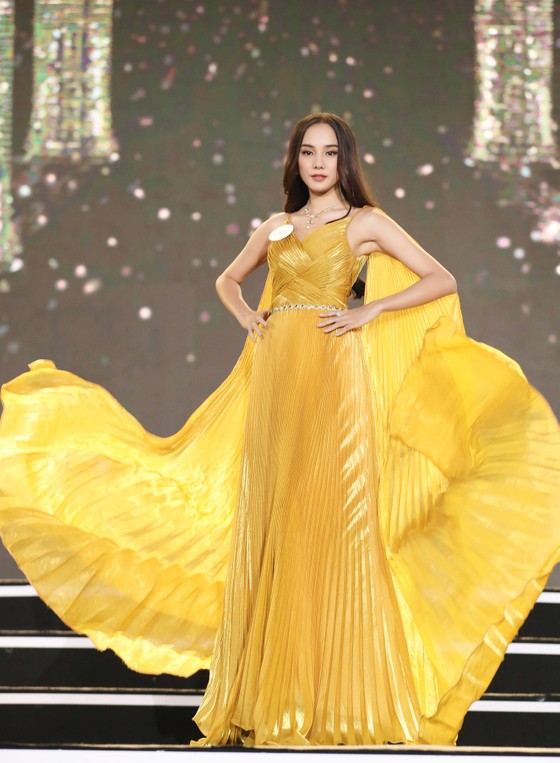 Công bố 35 thí sinh vào Vòng Chung kết Hoa hậu Việt Nam 2020 ảnh 10