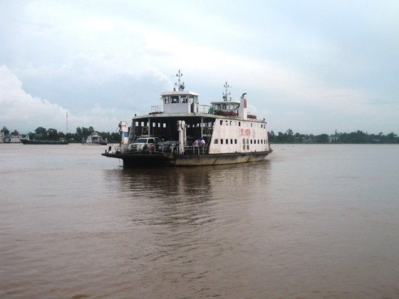 Từ 0 giờ ngày 24-8, phà Cao Lãnh chính thức dừng hoạt động ảnh 1