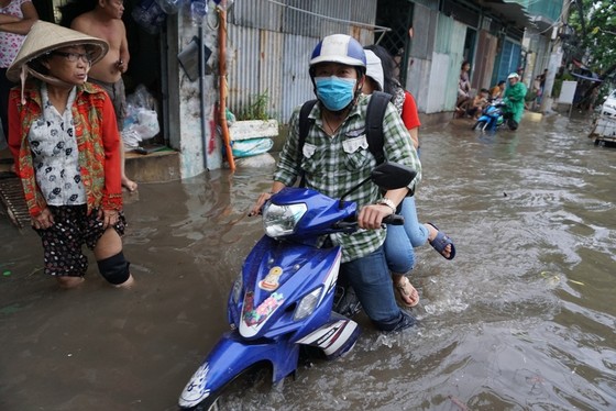 Đường Nguyễn Hữu Cảnh đã hết ngập ảnh 1