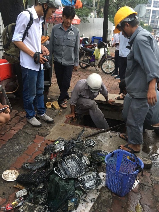 Tìm nguyên nhân đường Nguyễn Hữu Cảnh dù bơm, vẫn ngập sau cơn mưa ảnh 1