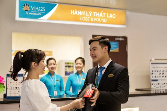 Dịch vụ mặt đất sân bay Việt Nam trả lại cho khách hơn 13 tỷ đồng tiền mặt ảnh 1