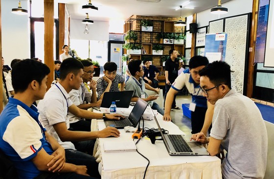SIHUB và Bosch khởi động cuộc thi Hackathon “IoT innovation for Vietnam” ảnh 1