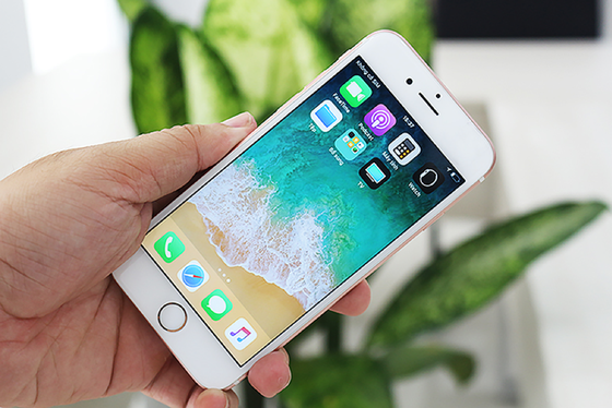 Nhiều người chọn mua iPhone 6S Lock giá 3 triệu ảnh 1