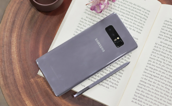 4 Smartphone Samsung đáng mua nhất tháng 4 ảnh 1