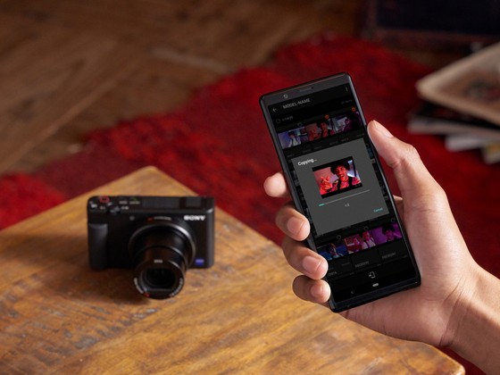 Sony ra mắt máy ảnh kỹ thuật số nhỏ gọn Sony ZV-1 ảnh 1