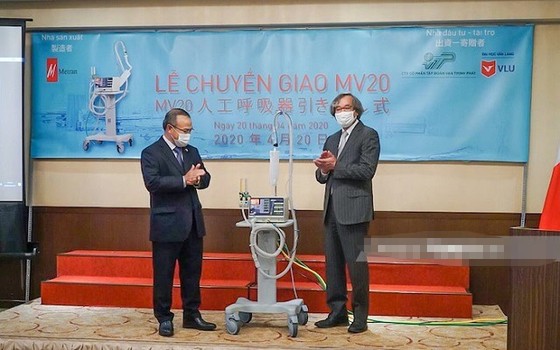 萬盛發集團移交首批捐助應對疫情呼吸機 ảnh 1