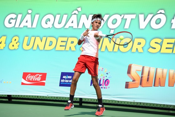 Tài năng trẻ Nguyễn Quang Vinh vô địch giải quần vợt U14 châu Á 2019 ảnh 1