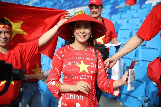 (Trực tiếp) Việt Nam - Nhật Bản 0-1: VAR lại đem niềm vui về cho Nhật Bản ảnh 5