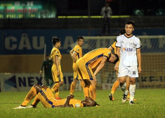 Điểm binh vòng 6 V-League 2019 (Ngày 19, 20-4): Đối đầu giữa các HLV Hàn Quốc trên sân Thống Nhất ảnh 2