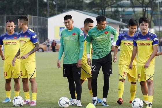 Đội tuyển “2 trong 1” cùng hội quân ảnh 2
