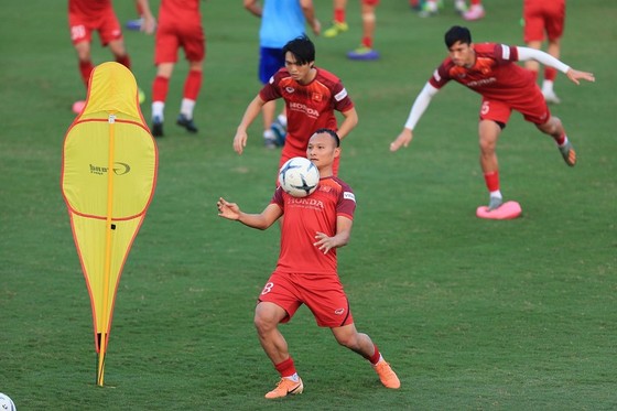 Việt Nam gia nhập Top các đội bóng xuất sắc nhất ở lượt đi vòng loại World Cup 2022 ảnh 1