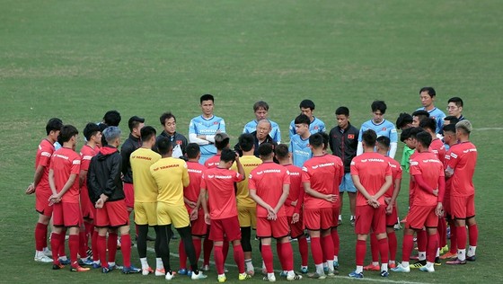 Ông Park đã có phương án thay thế Văn Hậu ảnh 2