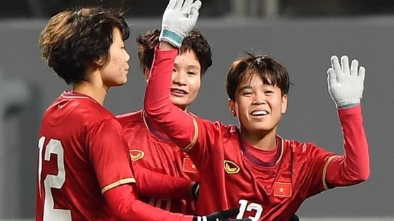 Vạn Sự đưa tuyển nữ Việt Nam đi tiếp ở vòng loại Olympic 2020 ảnh 2