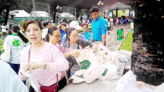 Không dùng túi ni lông khó phân hủy ảnh 1