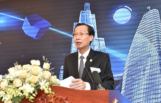 TPHCM: Nỗ lực vượt qua rào cản để thực hiện giáo dục thông minh ảnh 1