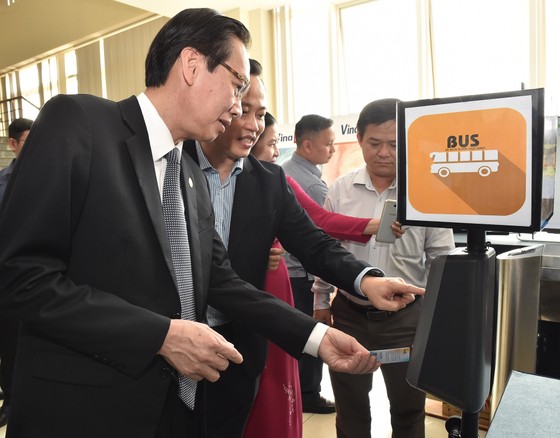 TPHCM: Nỗ lực vượt qua rào cản để thực hiện giáo dục thông minh ảnh 4