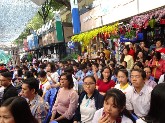Lan tỏa giá trị tâm hồn thông qua hai hội thi “Lớn lên cùng sách” và “Văn hay chữ tốt" ảnh 2
