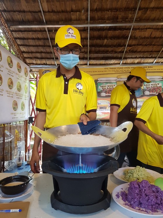 Làng du lịch Ông Đề tổ chức Ngày hội bánh dân gian Nam bộ  ảnh 4