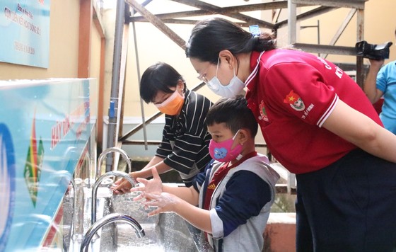 Khánh thành nhiều công trình ý nghĩa tại các huyện ngoại thành ảnh 3