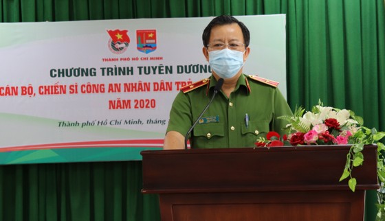 Tuyên dương 53 chiến sĩ công an nhân dân trẻ ảnh 2