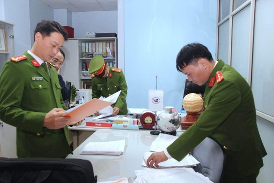 Khám xét Phòng kiểm định xe cơ giới, Cục Đăng kiểm Việt Nam ảnh 8