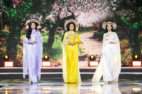 Người đẹp Huỳnh Thị Thanh Thủy đăng quang Hoa hậu Việt Nam 2022 ảnh 4