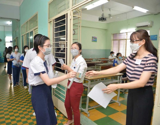 Thí sinh còn nhiều thời gian để lựa chọn, đăng ký vào ngành học phù hợp ảnh 94
