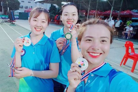Các nữ cung thủ giành HCV châu Á nội dung cung 3 dây đồng đội.