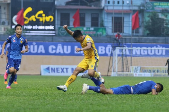 Vòng 9 V-League 2019: CLB TPHCM và quyền tự quyết ảnh 1