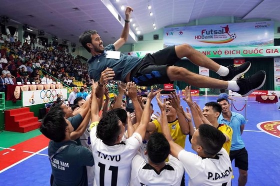 Futsal Việt Nam tiếp tục theo đuổi chuyên nghiệp ảnh 1