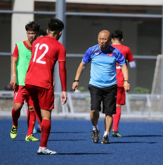 U22 Việt Nam- U22 Lào: Chiến thắng và bảo toàn lực lượng ảnh 1