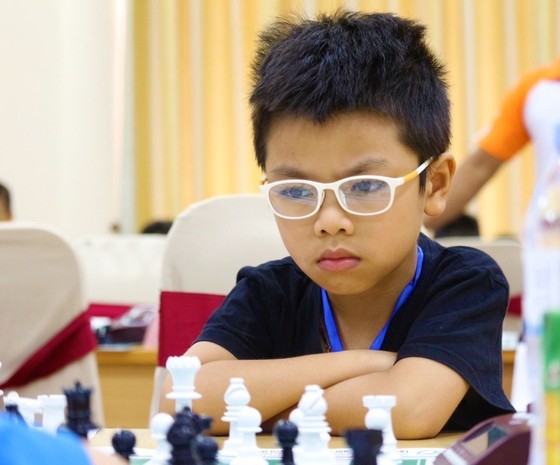 Kỳ thủ Đậu Khương Duy giúp cờ vua trẻ Việt Nam giành HCV lứa tuổi U10 nam. Ảnh: VNchess