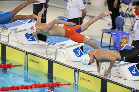 'Rái cá' Nguyễn Huy Hoàng xô ngã kỷ lục SEA Games ảnh 1 'Rái cá' Nguyễn Huy Hoàng xô ngã kỷ lục SEA Games ảnh 1