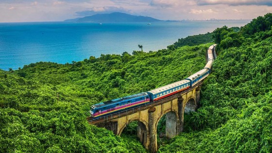 Đường sắt Thống nhất lên đầu bảng tour du lịch bằng tàu ngoạn mục nhất thế giới