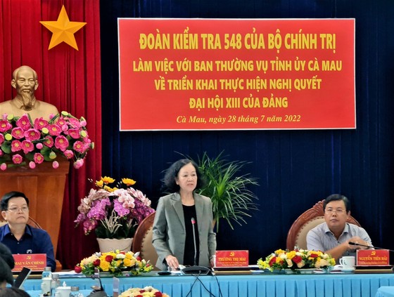 Ủy viên Bộ Chính trị, Bí thư Trung ương Đảng, Trưởng Ban Tổ chức Trung ương Trương Thị Mai  tại buổi làm việc với Ban Thường vụ Tỉnh ủy Cà Mau