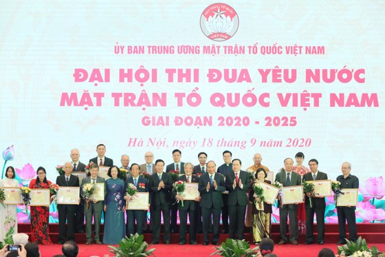 Thủ tướng: Mặt trận luôn là mái nhà chung của những người con mang dòng máu Lạc Hồng ảnh 2