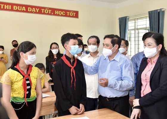 Xây dựng phương án cụ thể về tiêm vaccine phòng Covid-19 cho học sinh ảnh 1