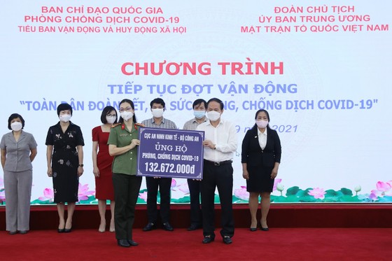 Tiếp tục kêu gọi quyên góp, ủng hộ phòng chống dịch Covid-19 ảnh 3